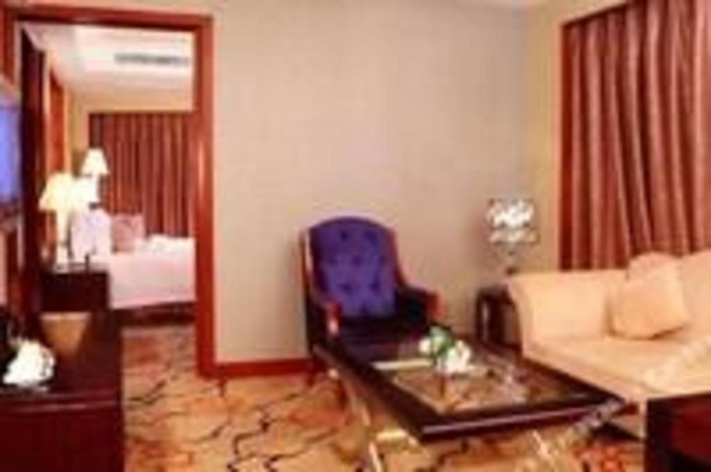 Eurasia International Hotel Dongguan  Exterior foto